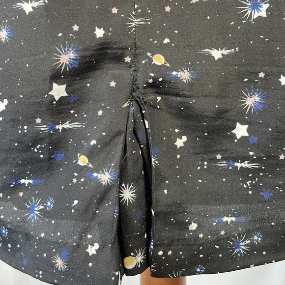 BCBGeneration Black Short Sleeve Dress with Open Back and Pockets - Size 4 - Picture 17 of 17